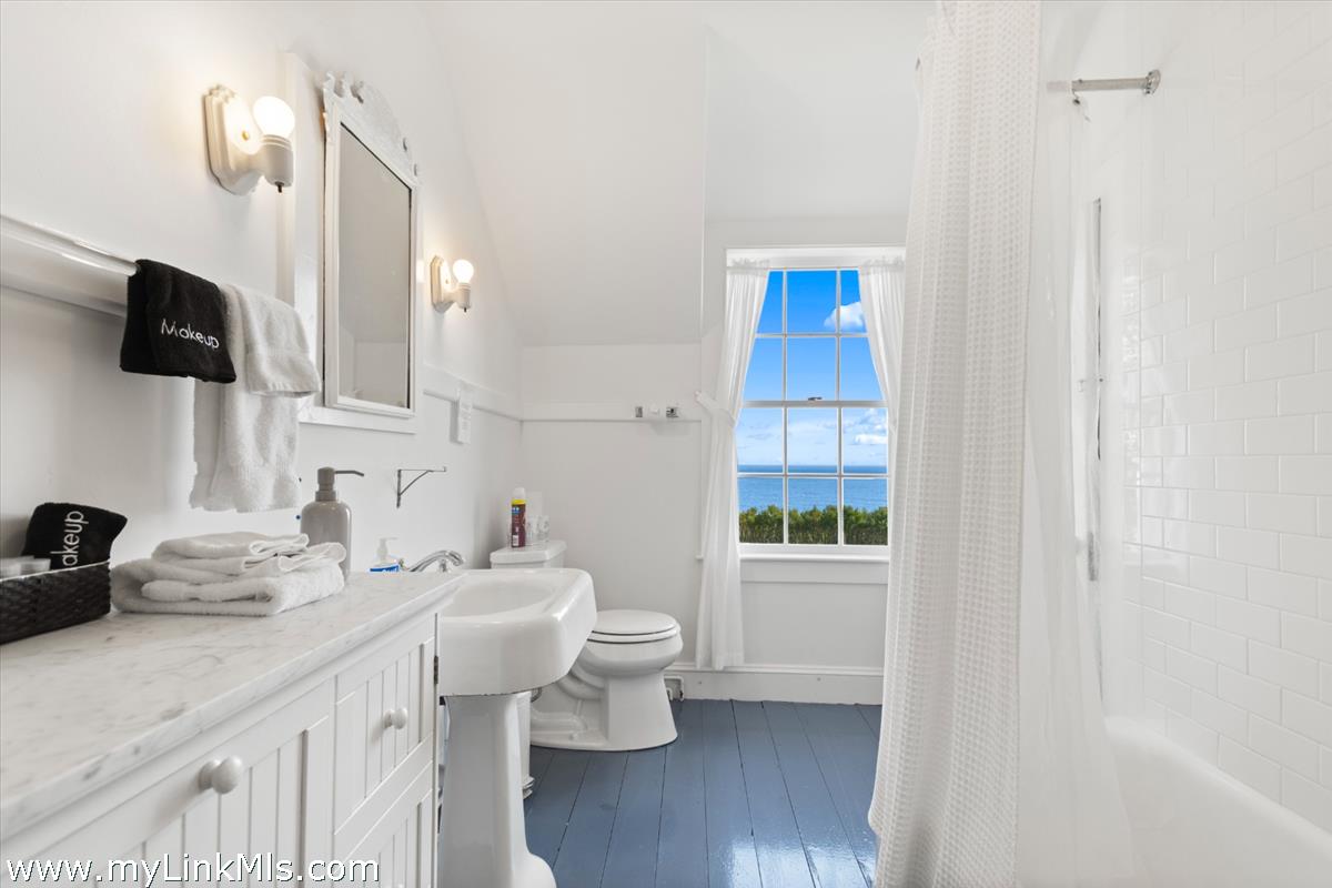 33 Shell Street Nantucket, MA 02554 - Photo 30 of 60