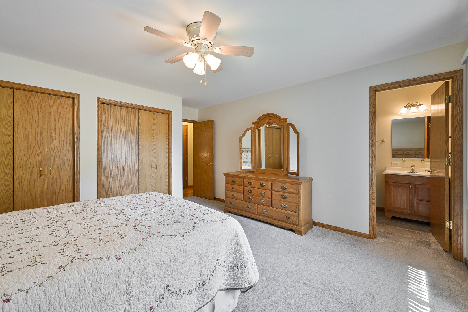 26W467 Jewell Road Winfield, IL 60190 - Photo 12 of 25