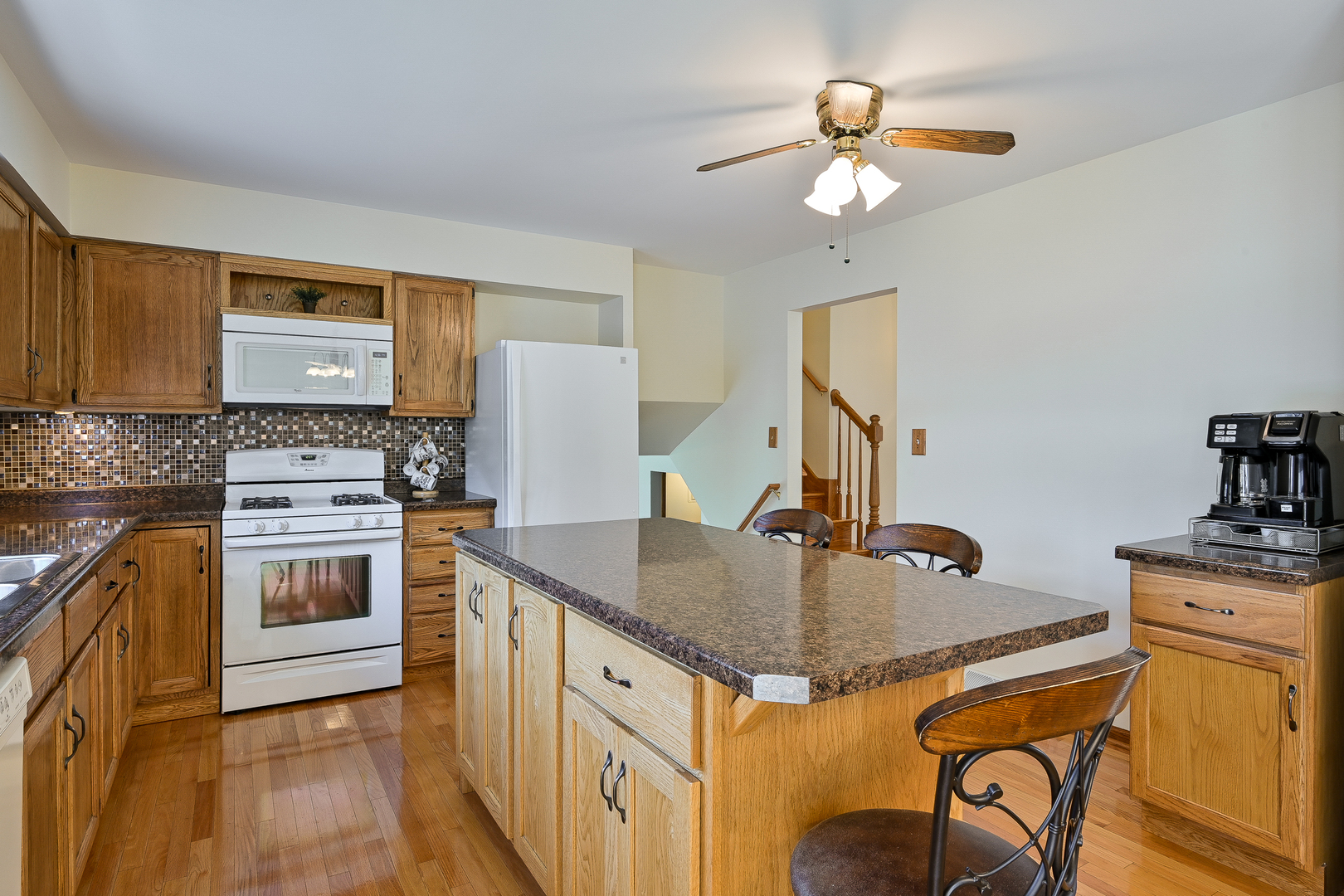26W467 Jewell Road Winfield, IL 60190 - Photo 9 of 25