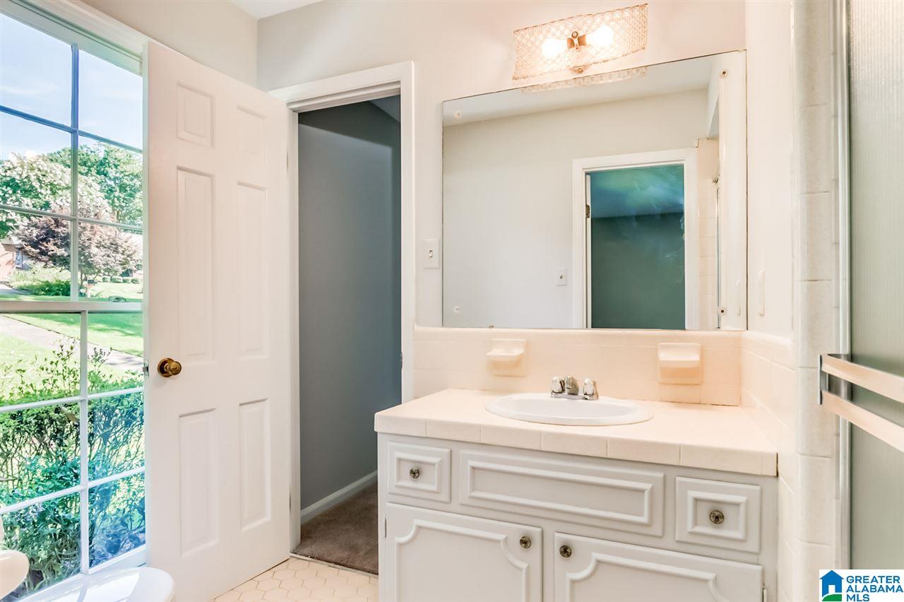 3589 Rockhill Road Mountain Brook, AL 35223 - Photo 22 of 35