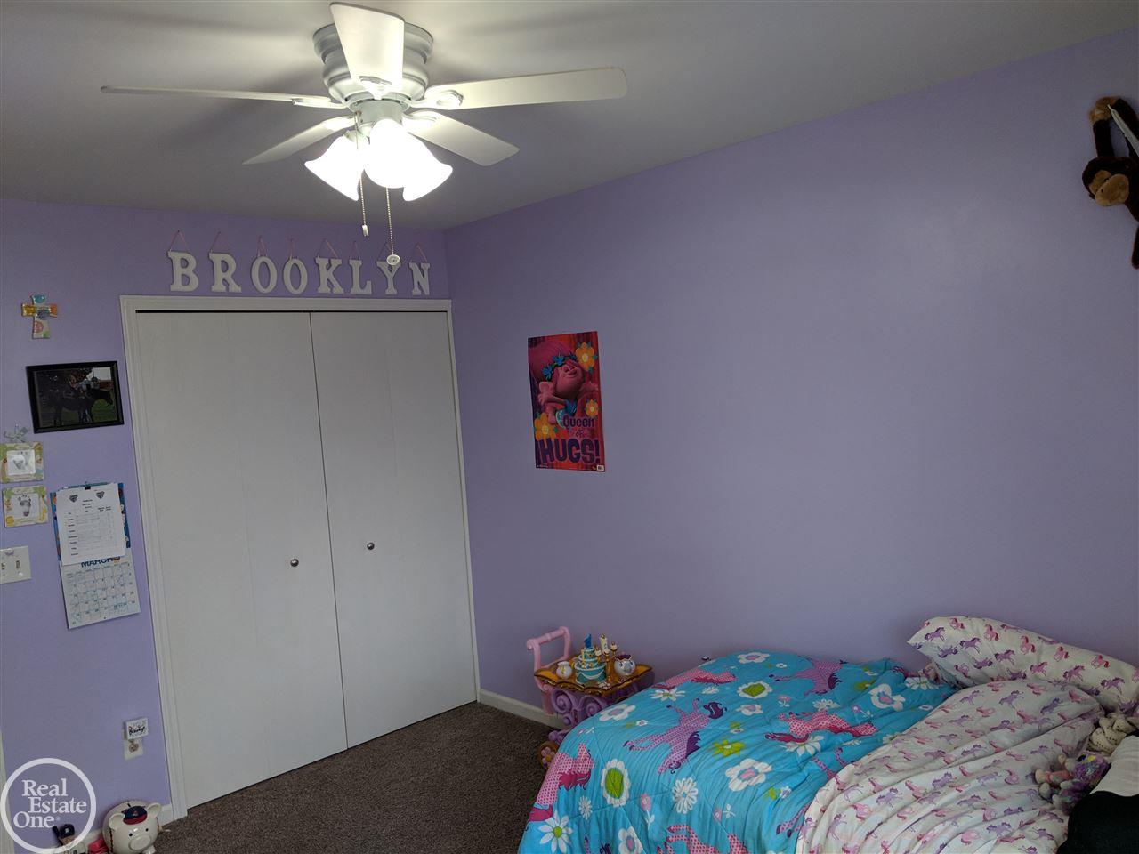 1613 Stonecrest Drive Rochester, MI 48307 - Photo 34 of 35 31373620-34.JPG