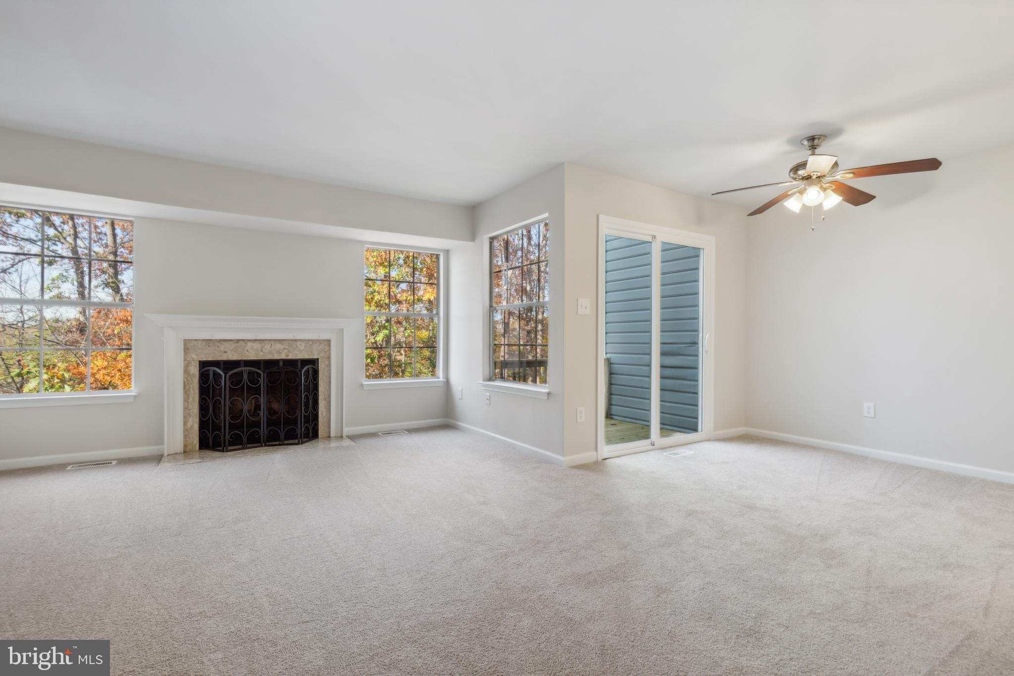 507 Wind Ridge Drive Stafford, VA 22554 - Photo 2 of 25 Living Room