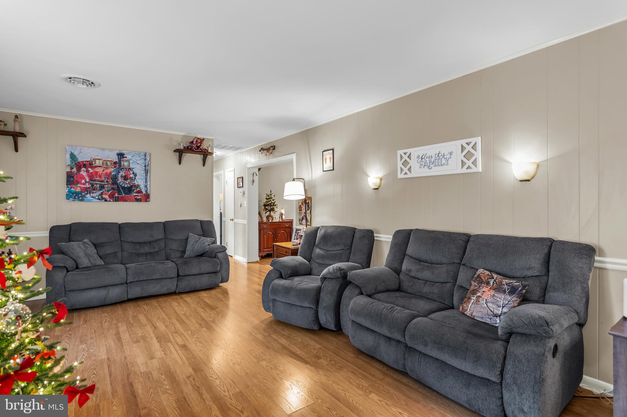 24383 Robins Creek Road Preston, MD 21655 - Photo 17 of 27 a living room with furniture and a couch