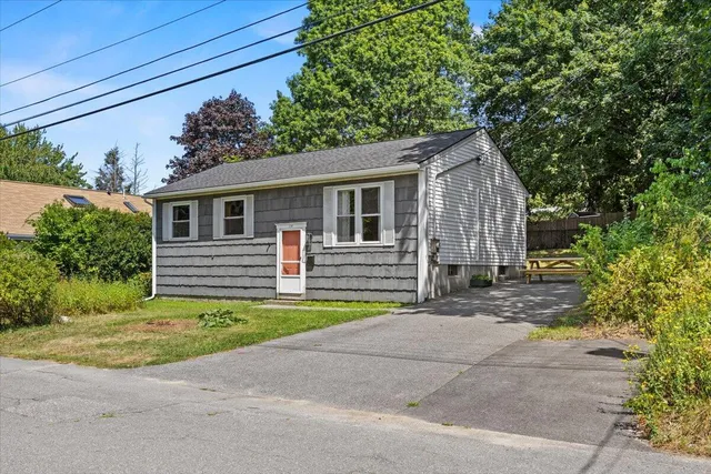$489,000 | 134 South Richland Street, South Portland, ME 04106