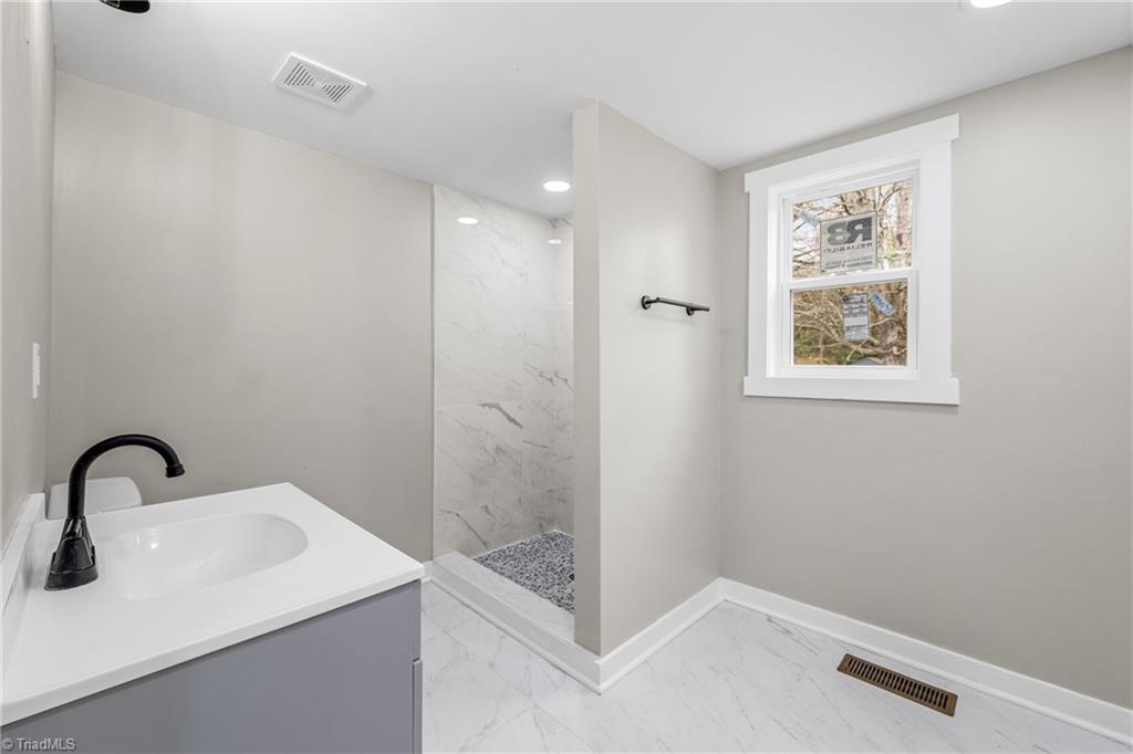 121 Glendale Road Lexington, NC 27292 - Photo 16 of 26 Gallery Image 16