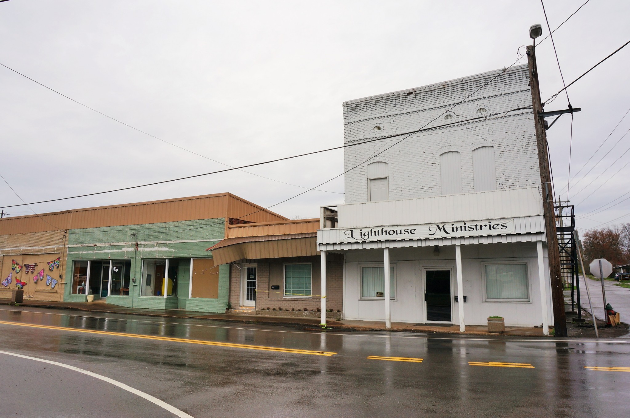 76 Main Street McEwen, TN 37101 - Photo 2 of 47