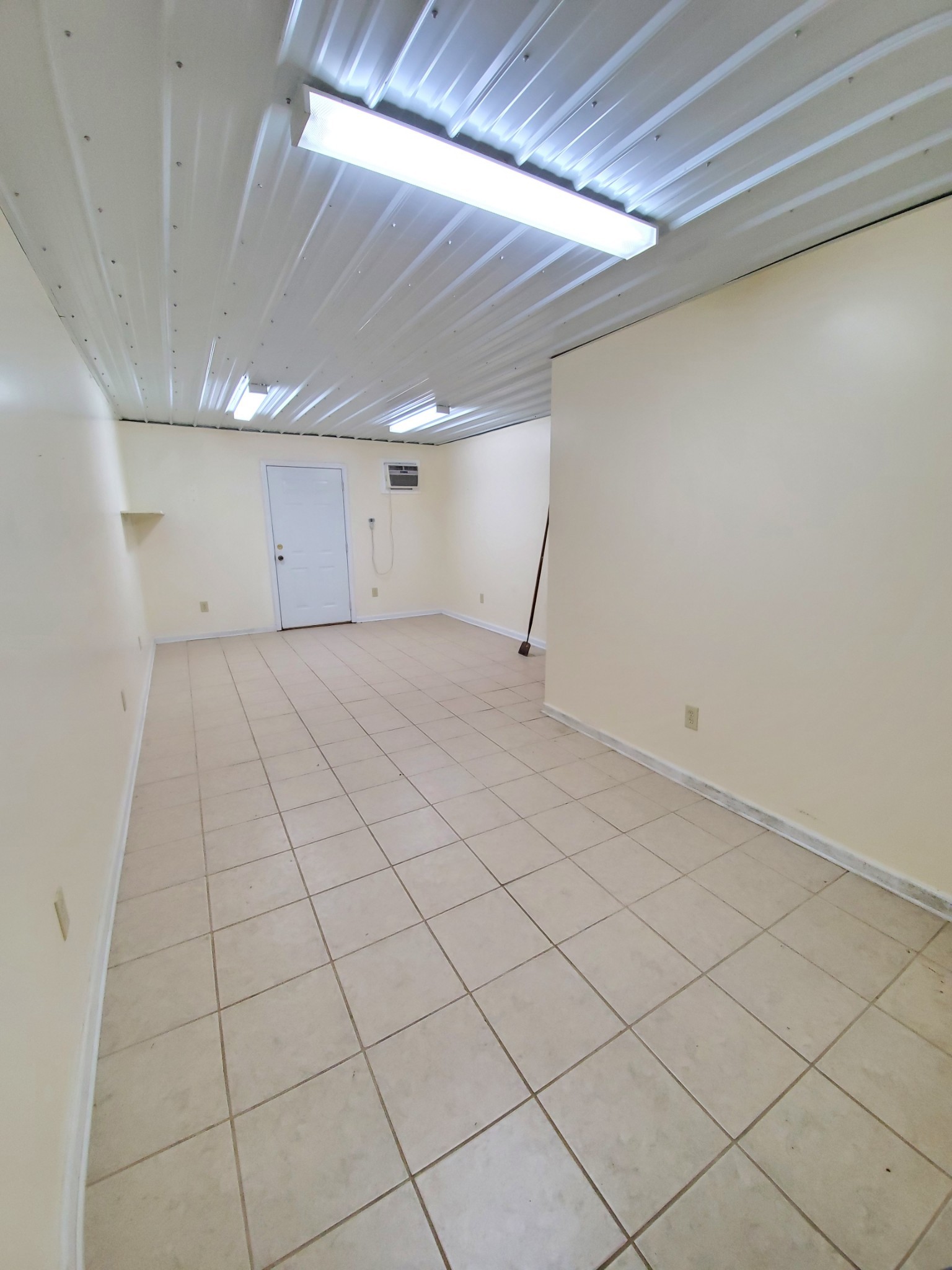 76 Main Street McEwen, TN 37101 - Photo 11 of 47