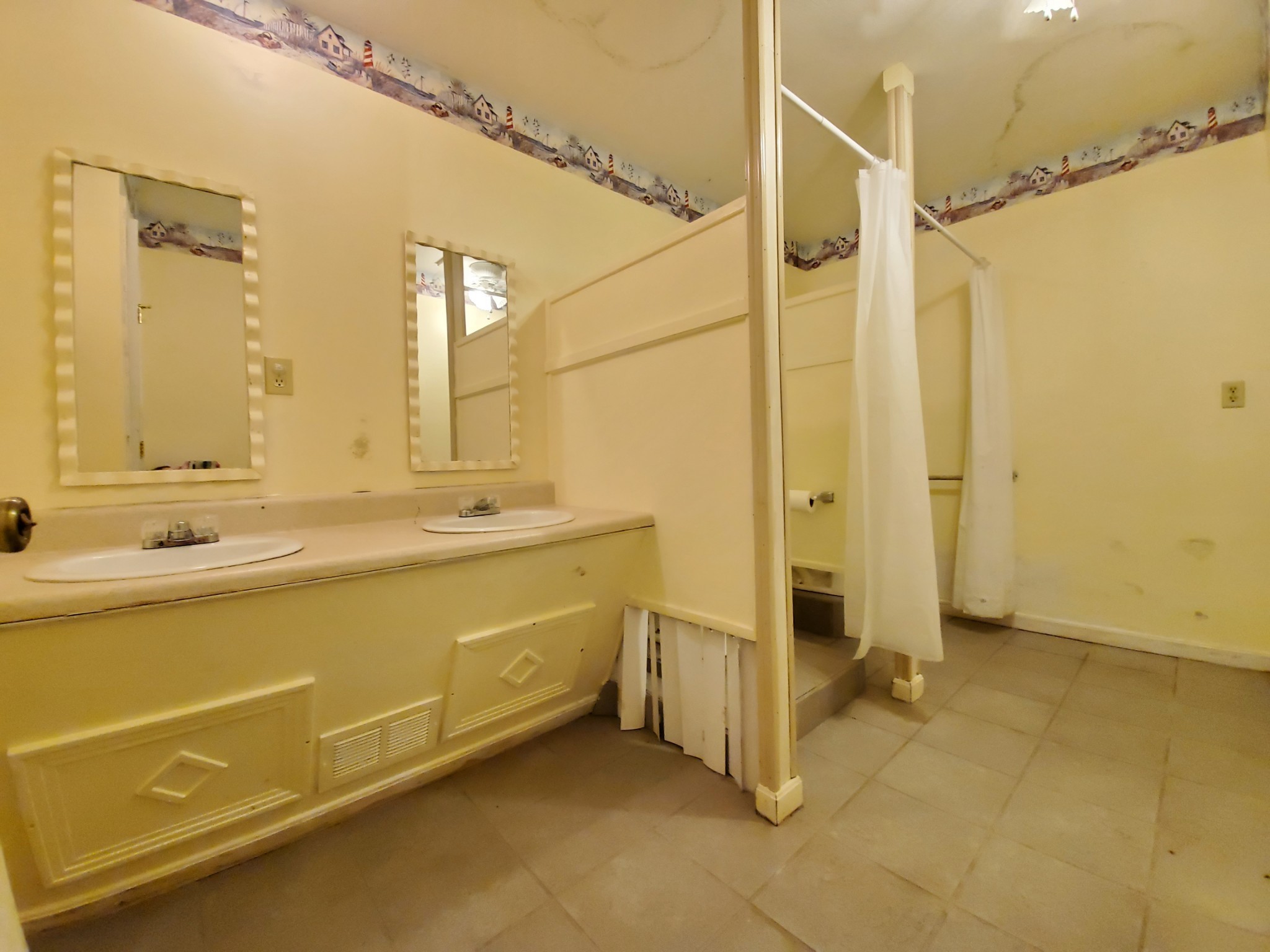 76 Main Street McEwen, TN 37101 - Photo 21 of 47