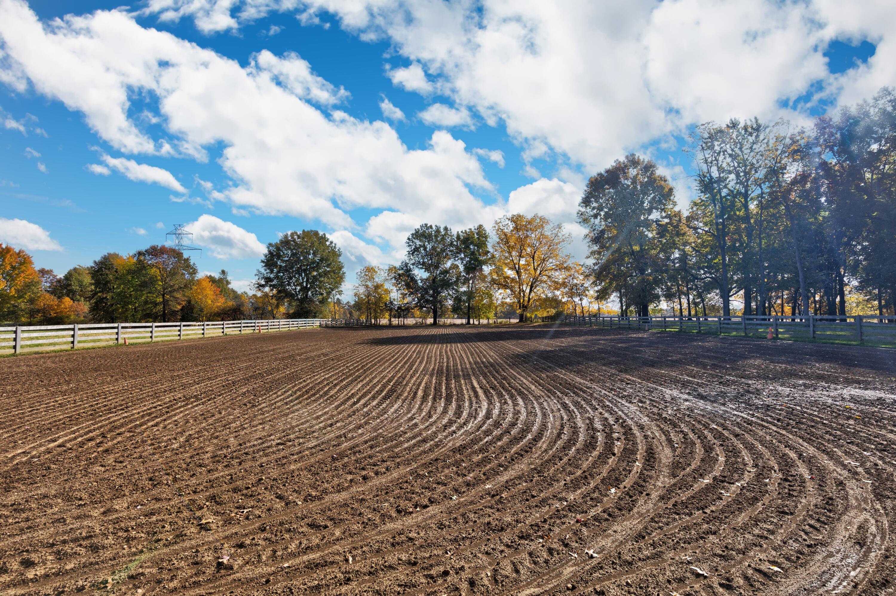 6681 Harlem Road Westerville, OH 43082 - Photo 59 of 78 45. Outdoor Arena