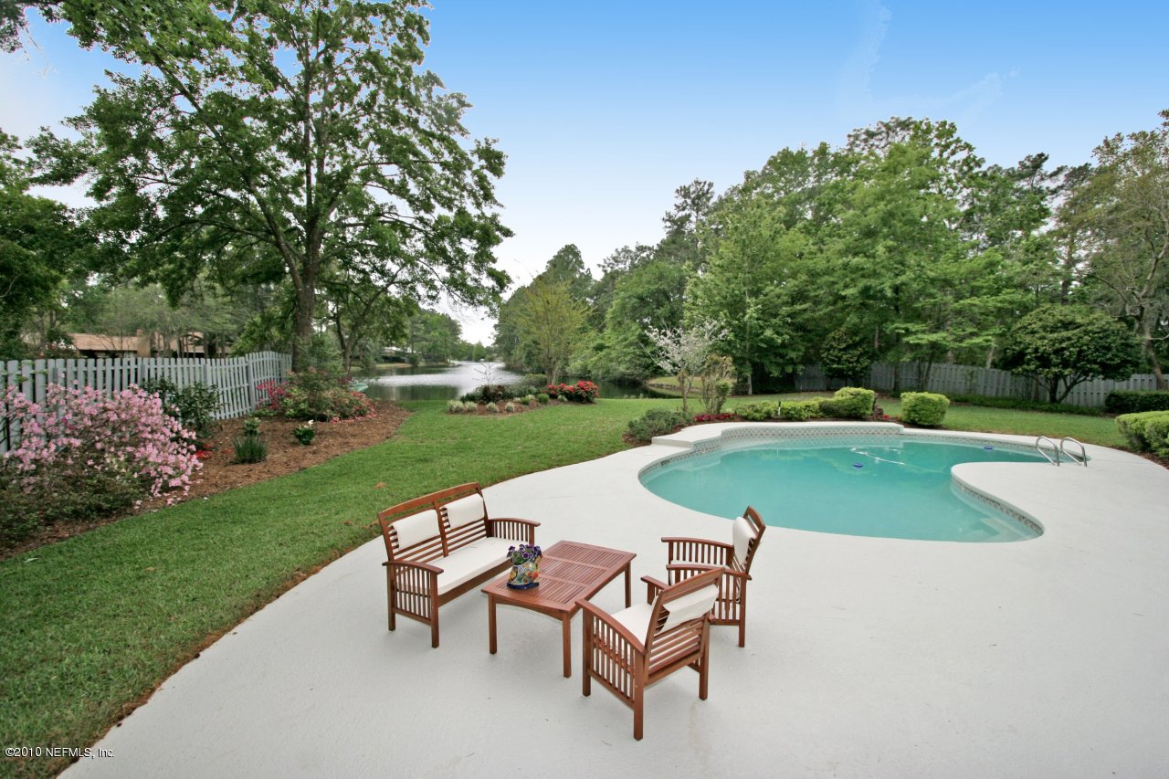 10922 Crosswicks Road Jacksonville, FL 32256 - Photo 28 of 50 Pool side table