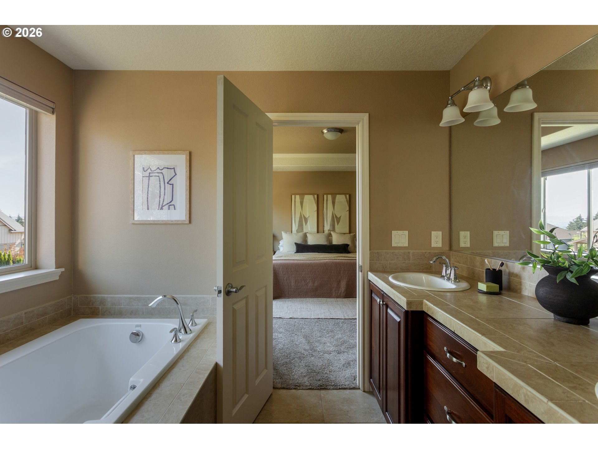 13357 Southwest Alpine View Tigard, OR 97224 - Photo 19 of 32 Bedroom, Primary
