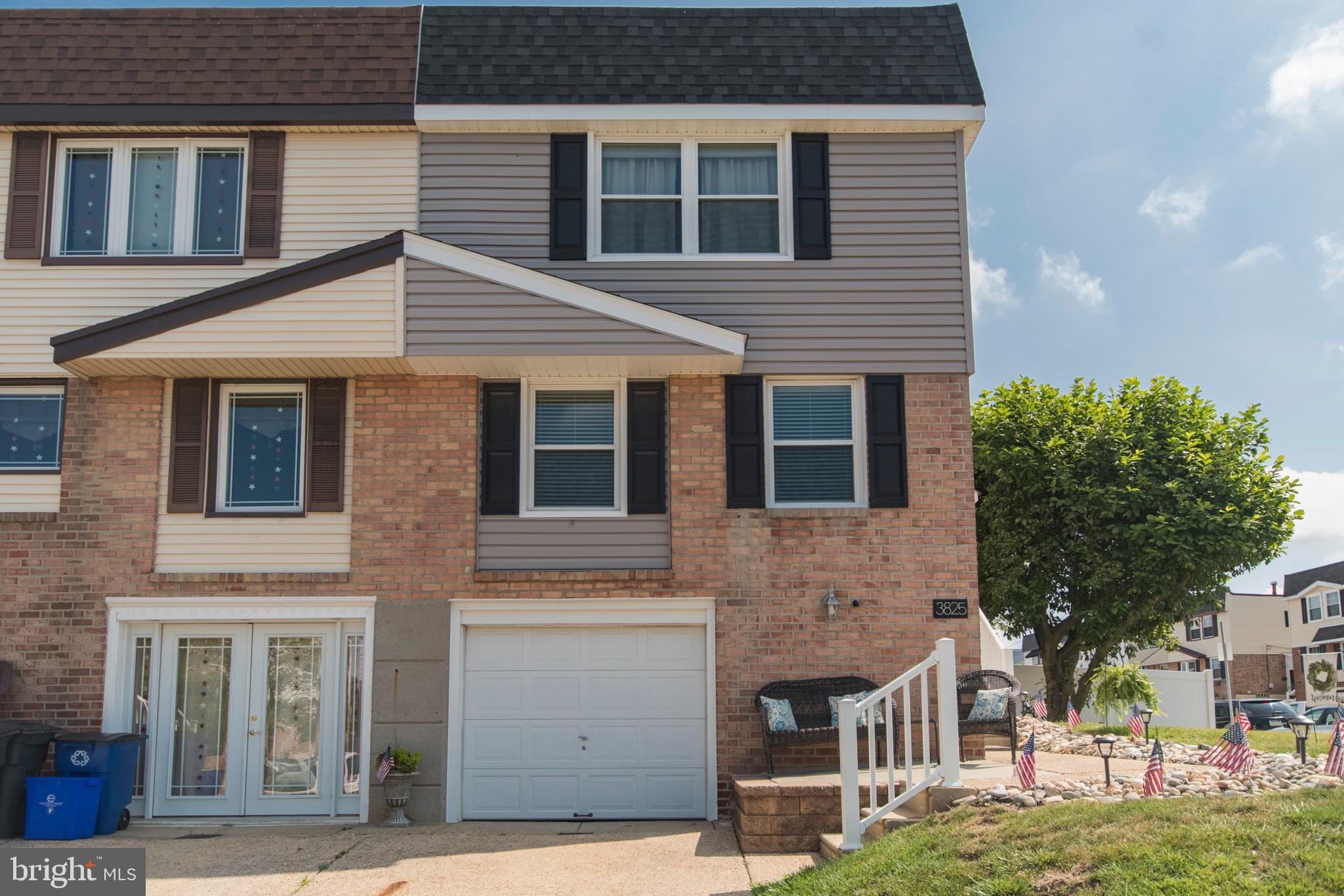 3825 Greenacres Road Philadelphia, PA 19154 - Photo 1 of 25