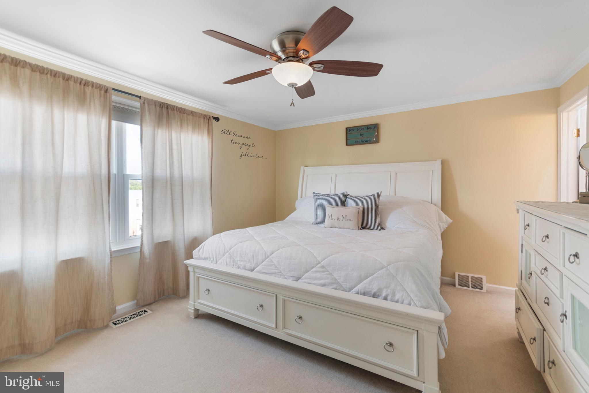 3825 Greenacres Road Philadelphia, PA 19154 - Photo 11 of 25