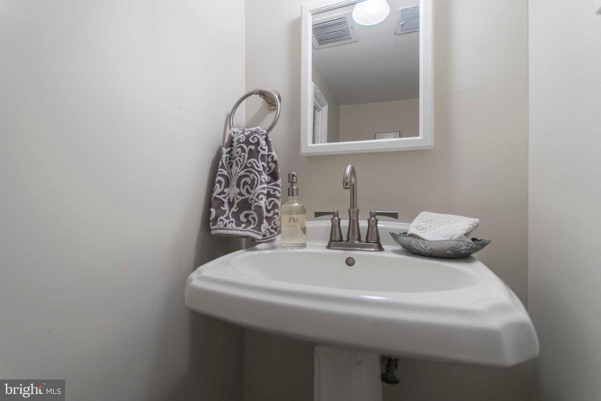 3825 Greenacres Road Philadelphia, PA 19154 - Photo 19 of 25