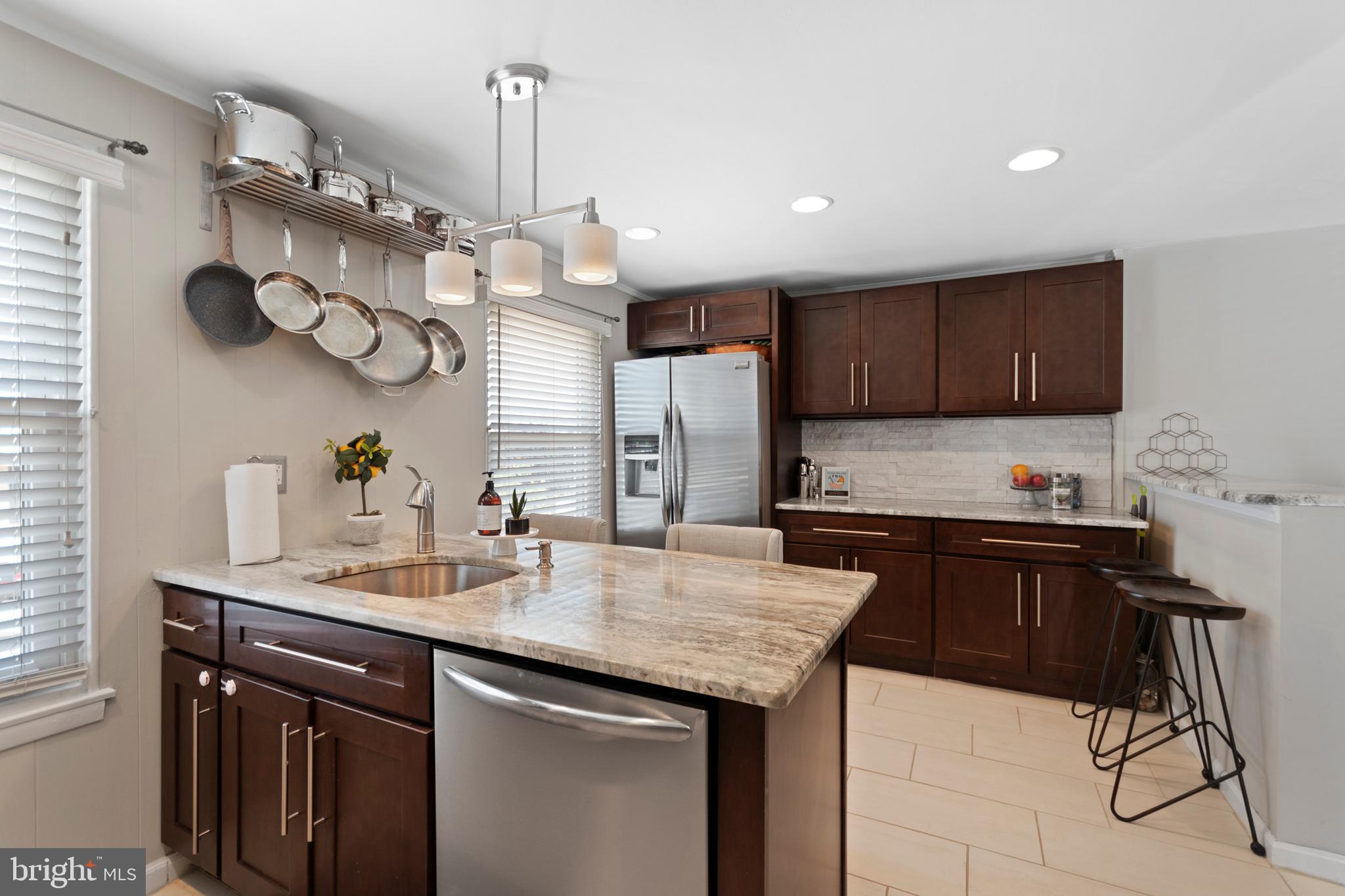 3825 Greenacres Road Philadelphia, PA 19154 - Photo 9 of 25