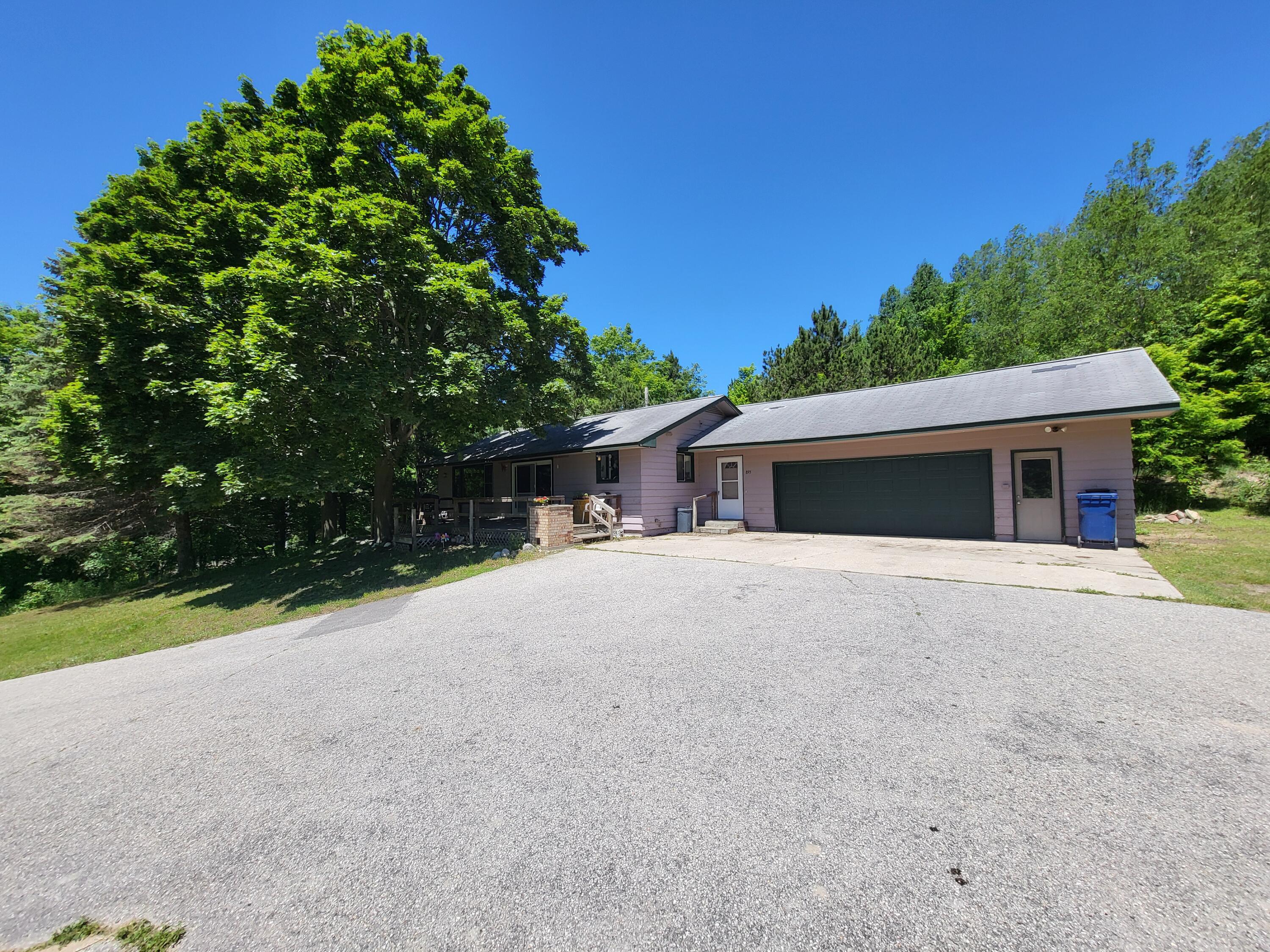 895 Edenhill Road Beulah, MI 49617 - Photo 47 of 71 20240610_135909