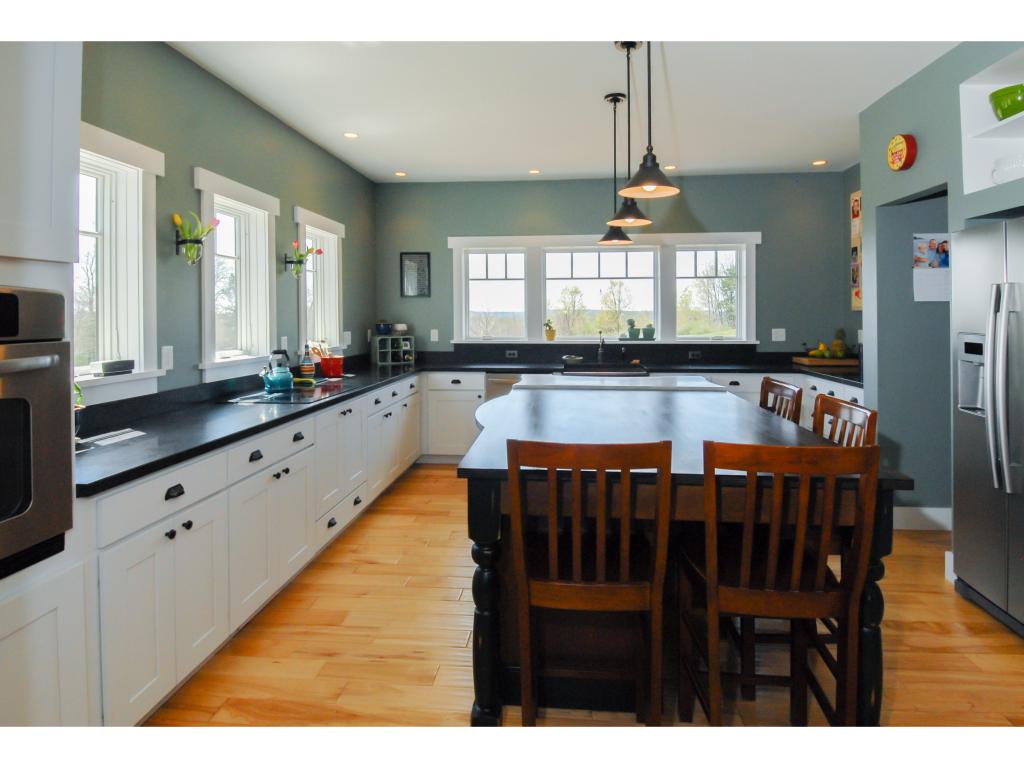 157 Snow Pond Road Concord, NH 03301 - Photo 3 of 34