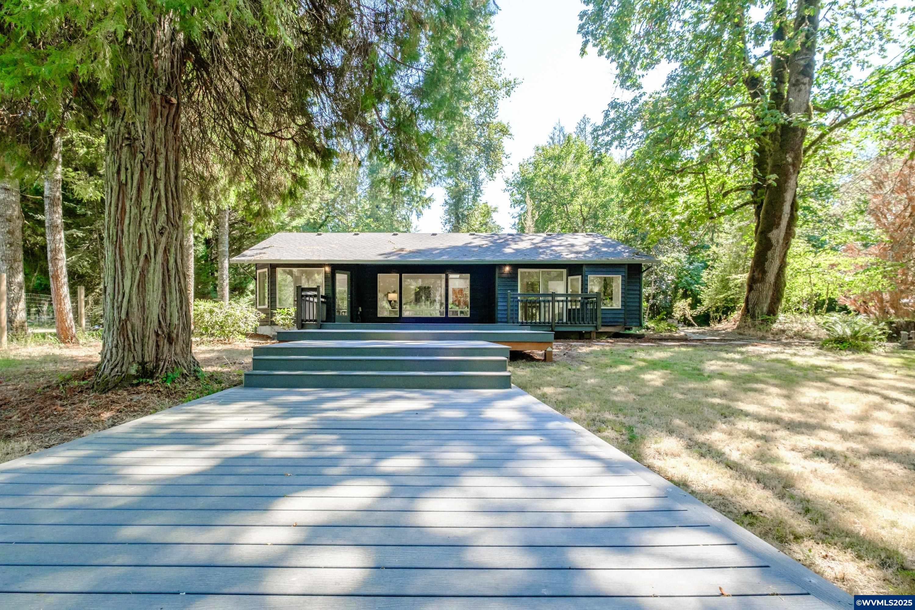 45849 River Loop Lyons, OR 97358 - Photo 12 of 44 Gallery Image 12