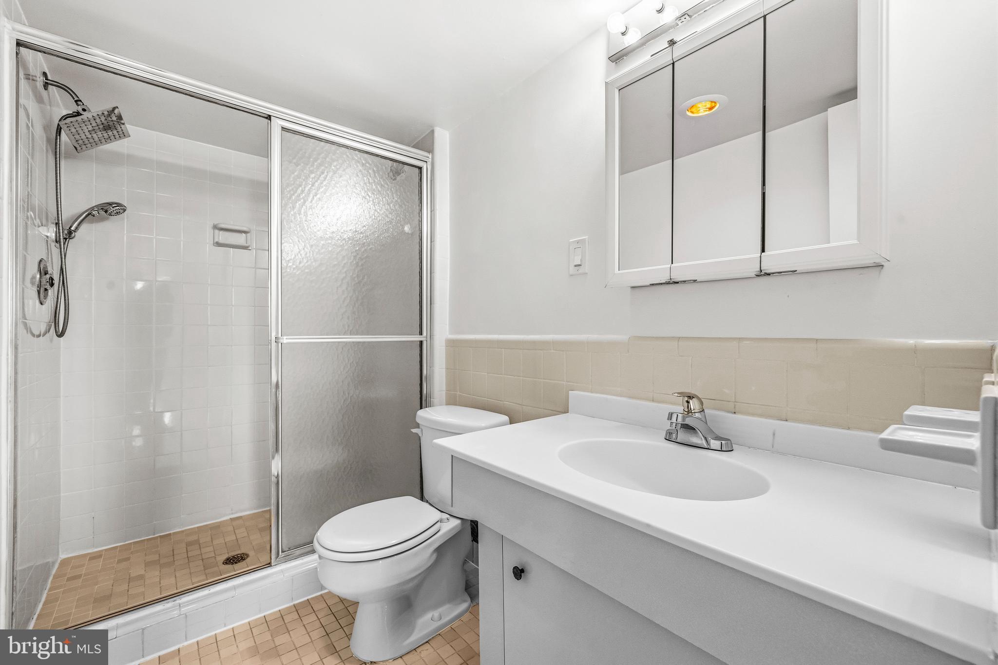 5101 River Road, Unit 1103 Bethesda, MD 20816 - Photo 15 of 54