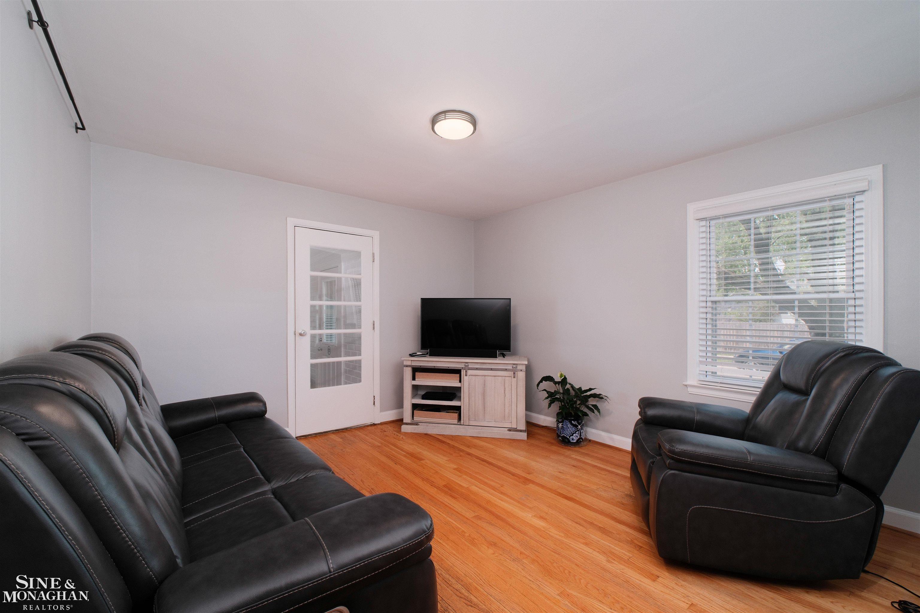 901 Lincoln Road Grosse Pointe, MI 48230 - Photo 23 of 56