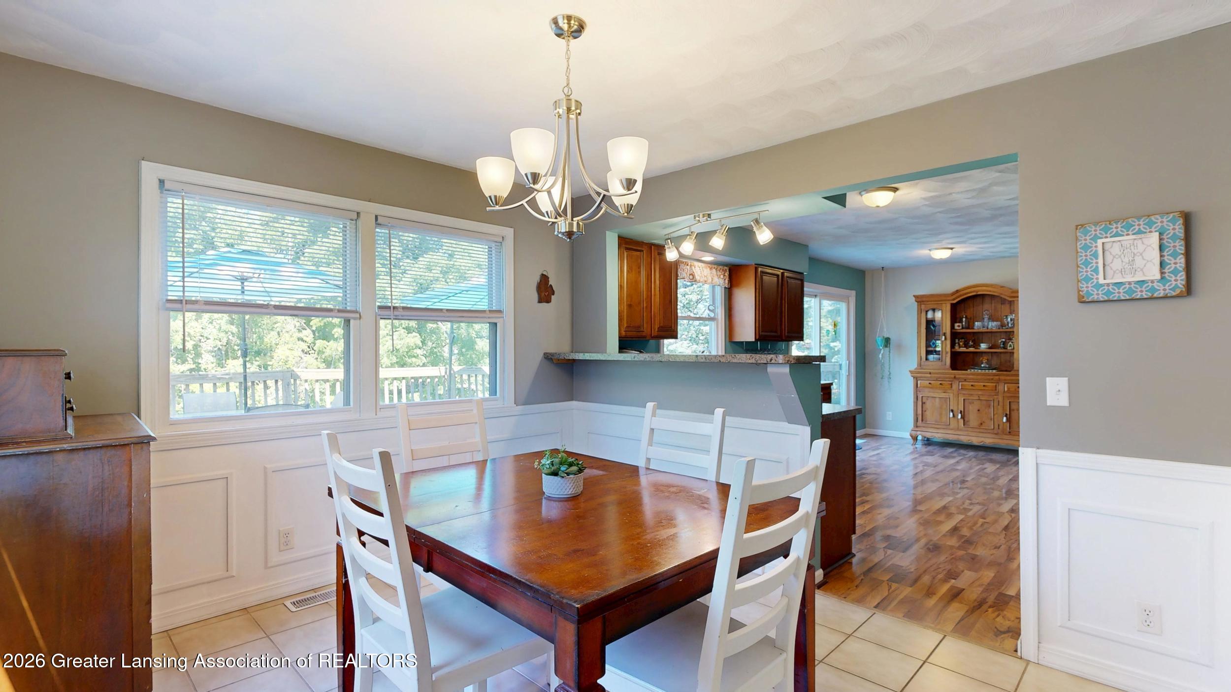 916 South Canal Road Lansing, MI 48917 - Photo 10 of 62 Dining Room