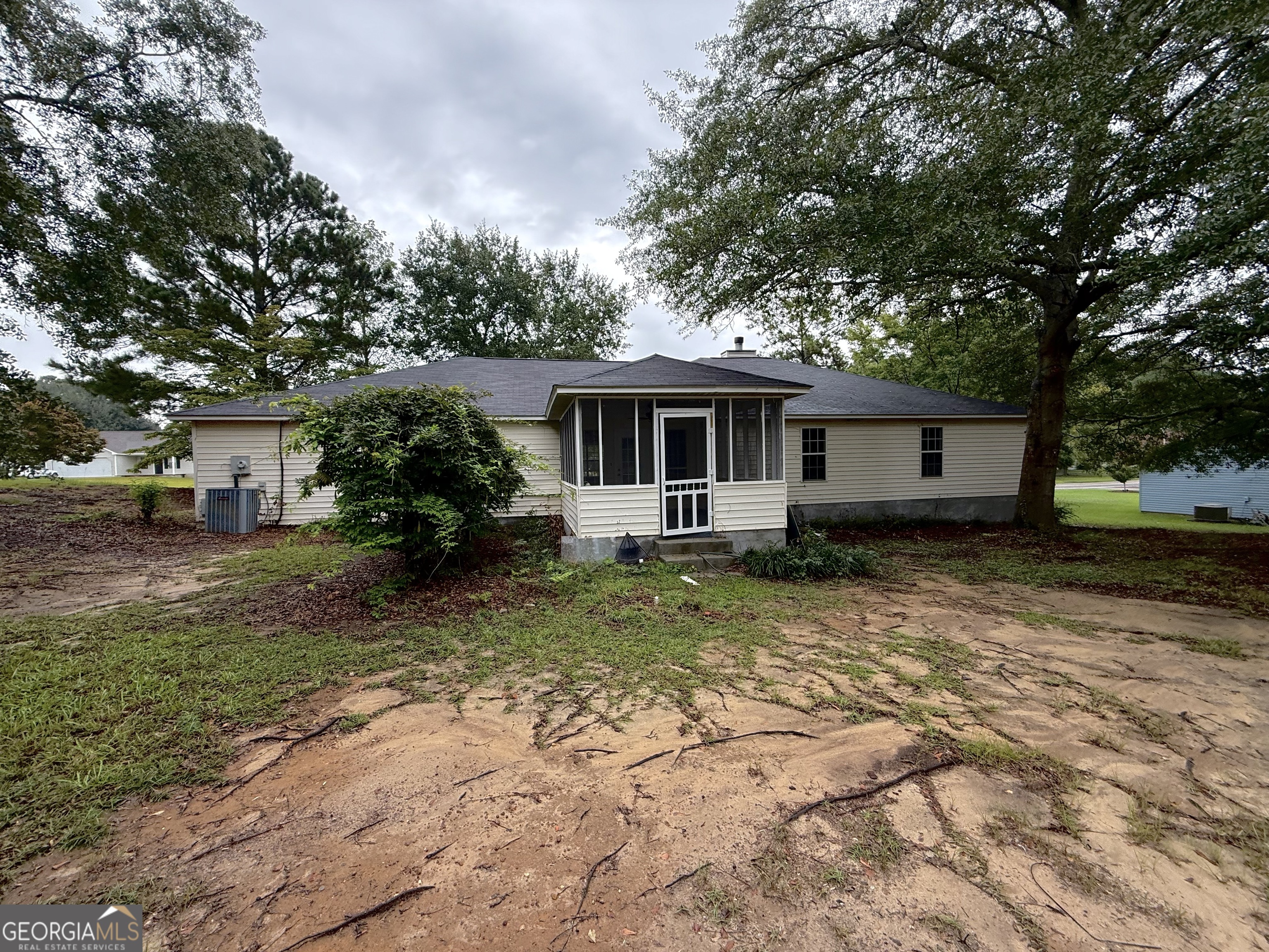 105 Mockingbird Drive Dublin, GA 31021 - Photo 12 of 48