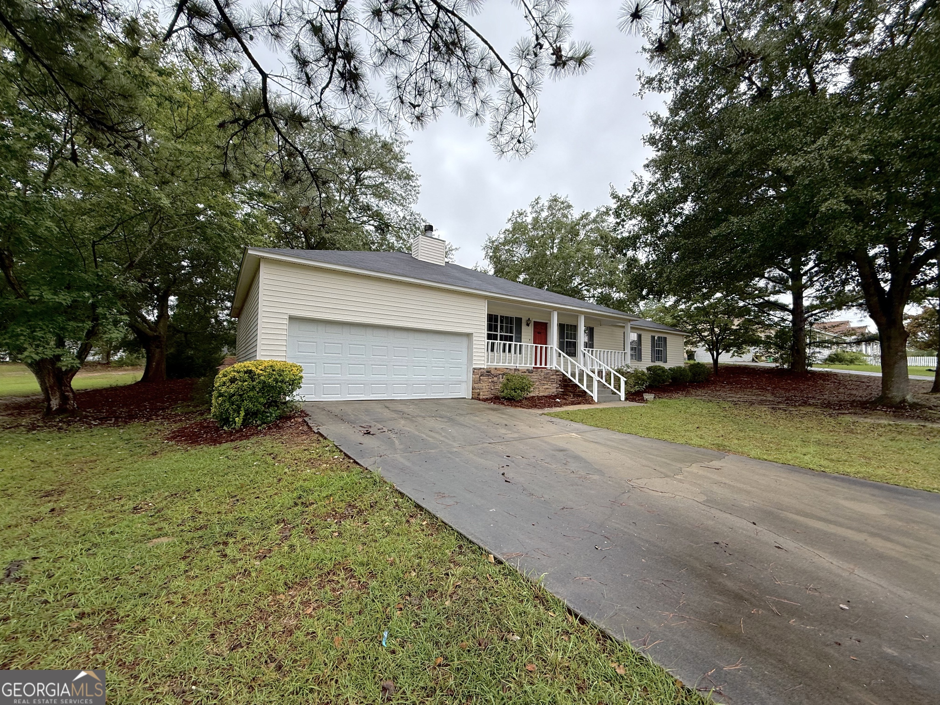 105 Mockingbird Drive Dublin, GA 31021 - Photo 5 of 48