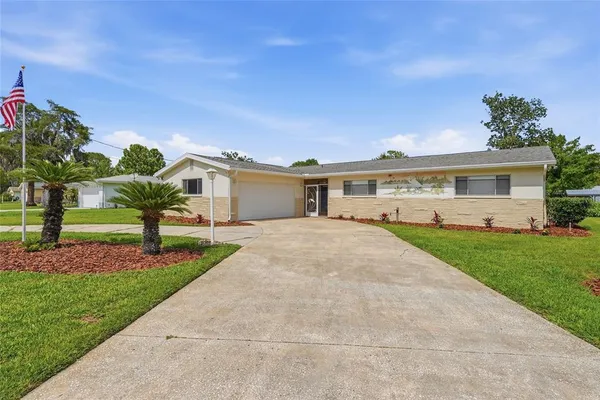 $549,900 | 1401 Southeast Paradise Avenue, Crystal River, FL 34429