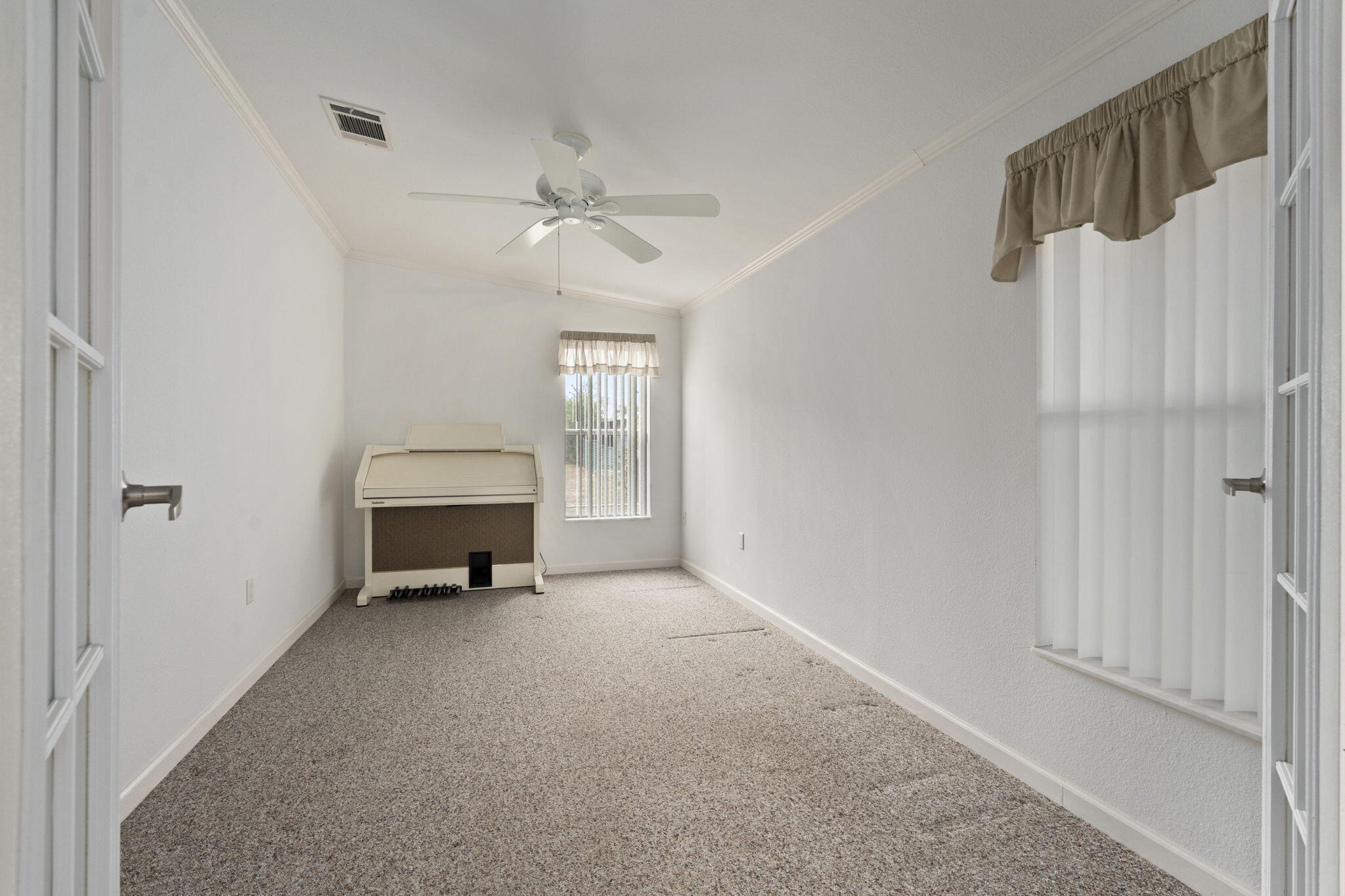 6910 Southeast Congress Street Hobe Sound, FL 33455 - Photo 14 of 38 11-web-or-mls-DSC07842