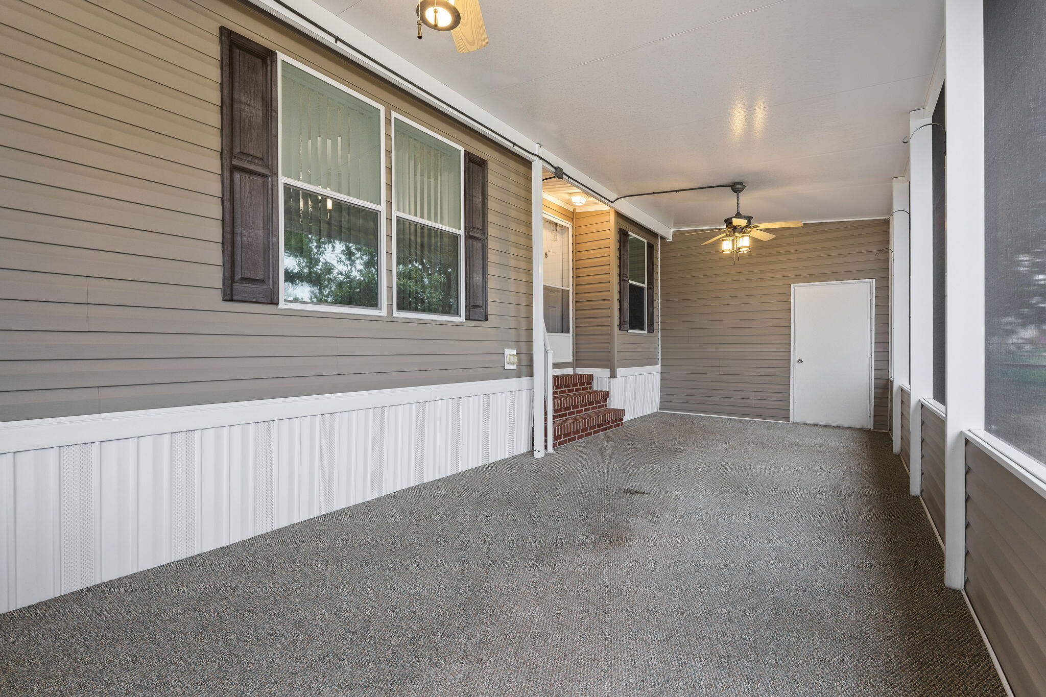 6910 Southeast Congress Street Hobe Sound, FL 33455 - Photo 27 of 38 6-web-or-mls-DSC08019