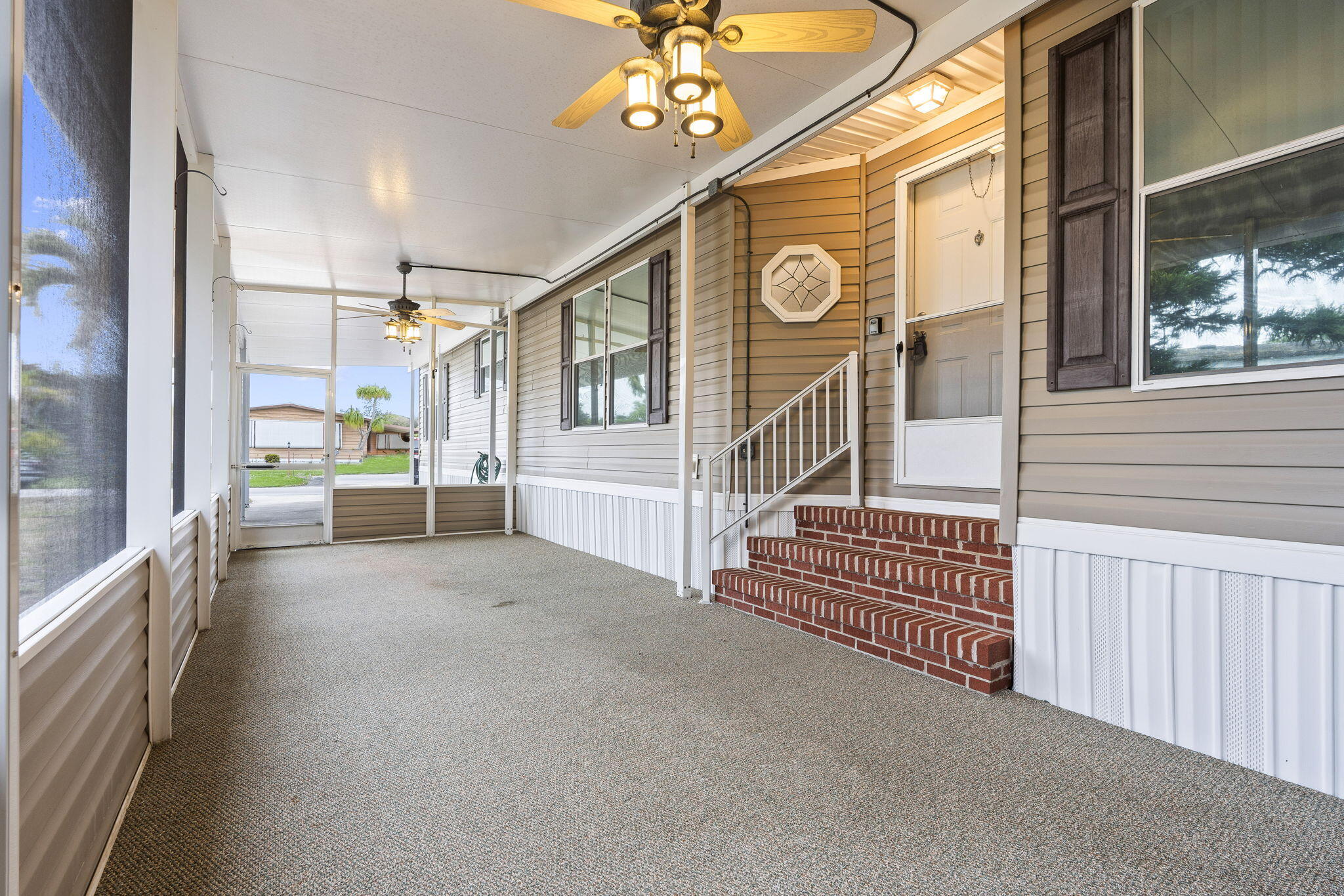 6910 Southeast Congress Street Hobe Sound, FL 33455 - Photo 4 of 38 7-web-or-mls-DSC08028