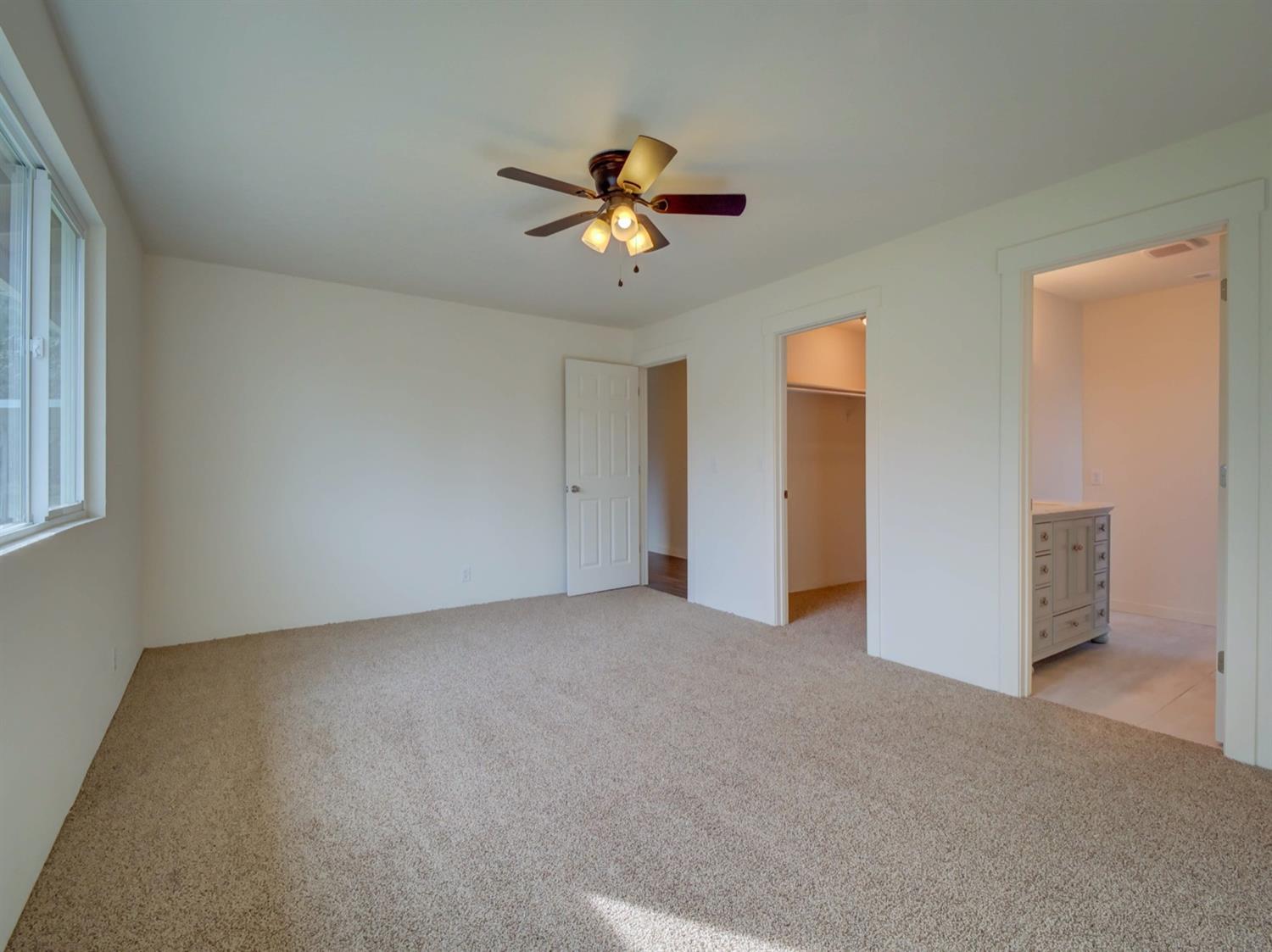 421 Enterprise Avenue Merlin, OR 97532 - Photo 12 of 30 Additional Photo