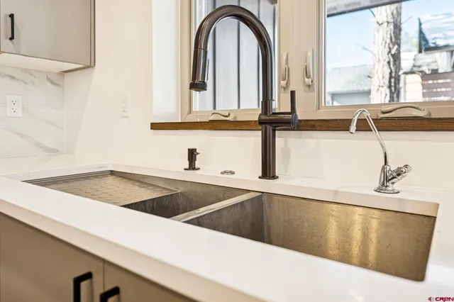 $899,000 | 170 Hay Barn Road, Durango, CO 81301