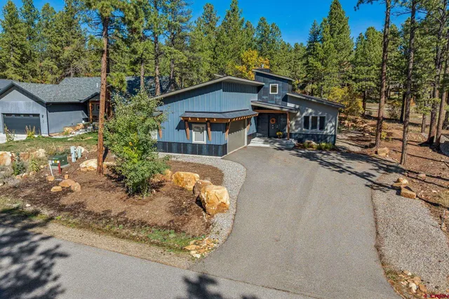 $899,000 | 170 Hay Barn Road, Durango, CO 81301