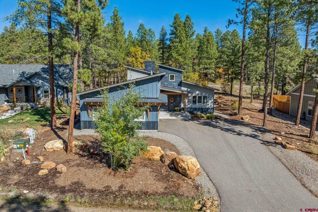 $899,000 | 170 Hay Barn Road, Durango, CO 81301
