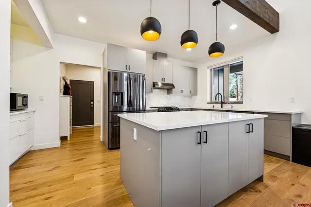 $899,000 | 170 Hay Barn Road, Durango, CO 81301