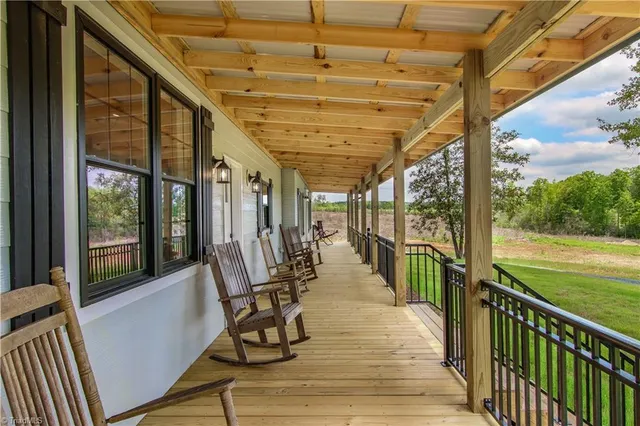 $1,025,000 | 3488 Highway 134, Troy, NC 27371