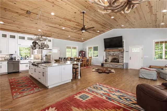 $1,025,000 | 3488 Highway 134, Troy, NC 27371