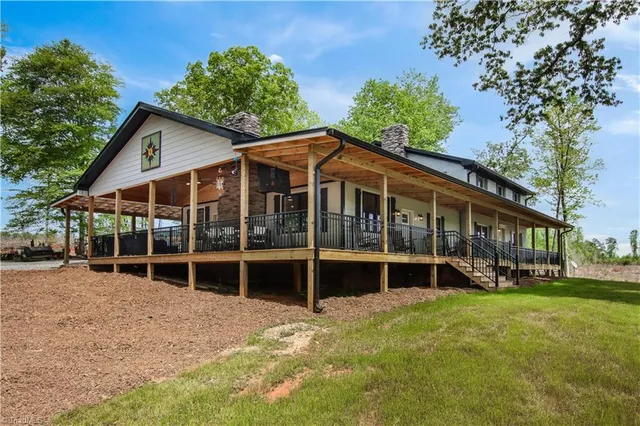 $1,025,000 | 3488 Highway 134, Troy, NC 27371