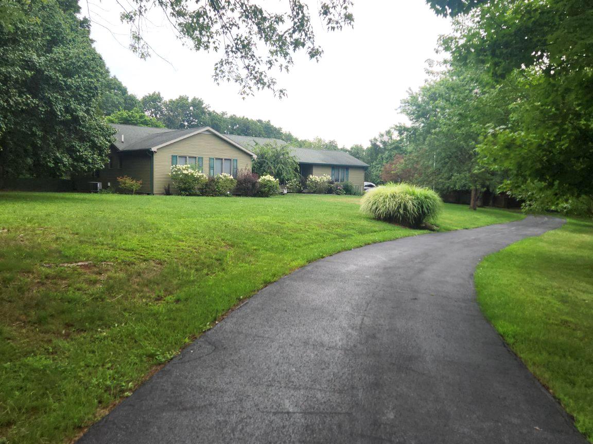 414 Devil's Backbone Overlook Stephenson, VA 22656 - Photo 3 of 11 Spacious 3 bedroom Ranch Home
