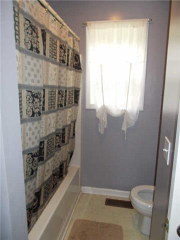 35 Lambs Ferry Road Leoma, TN 38468 - Photo 7 of 17 bathroom