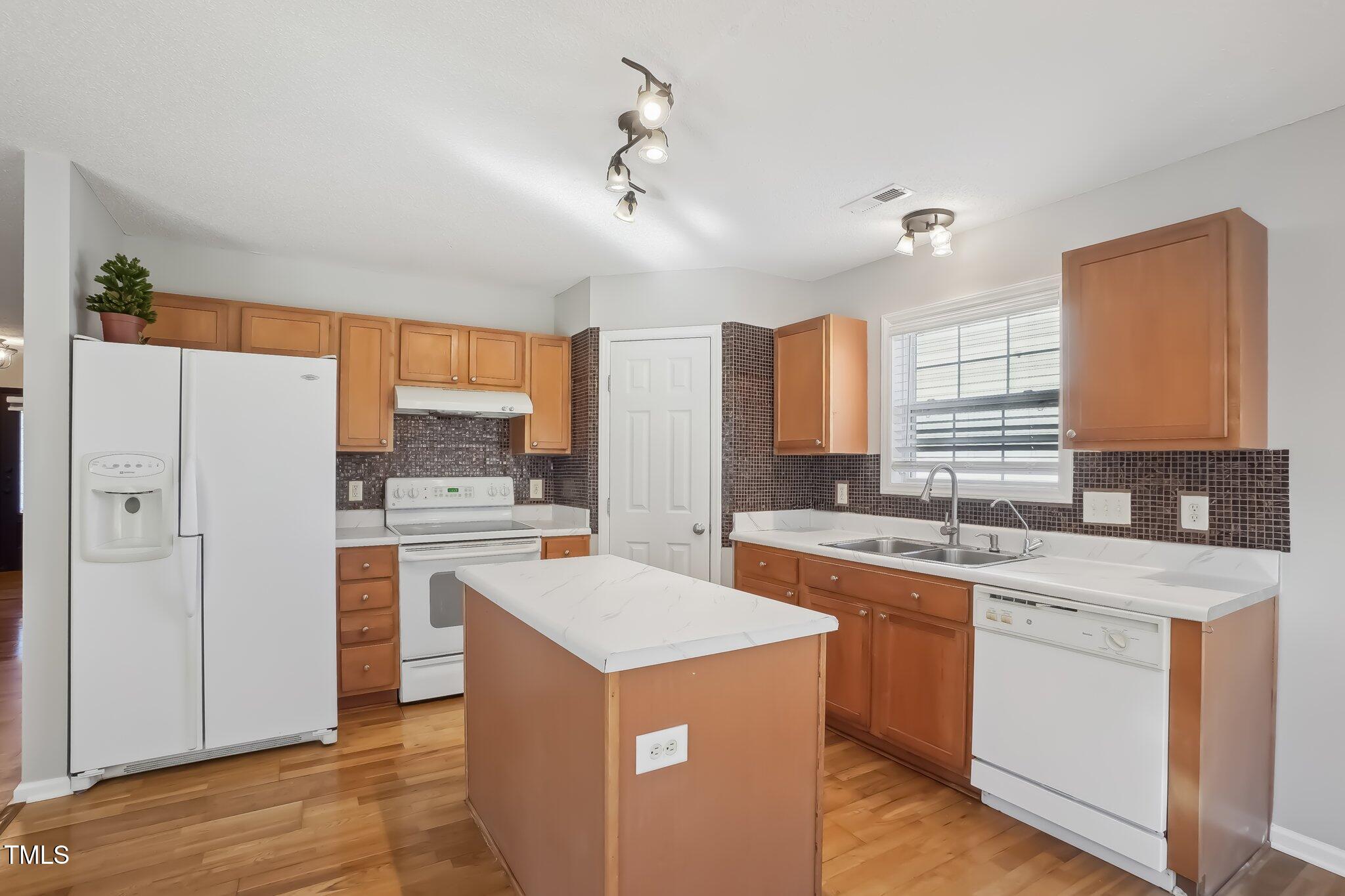 4314 Chimney Stone Road Durham, NC 27704 - Photo 10 of 27 10-web-or-mls-Chimney Stone Rd-010