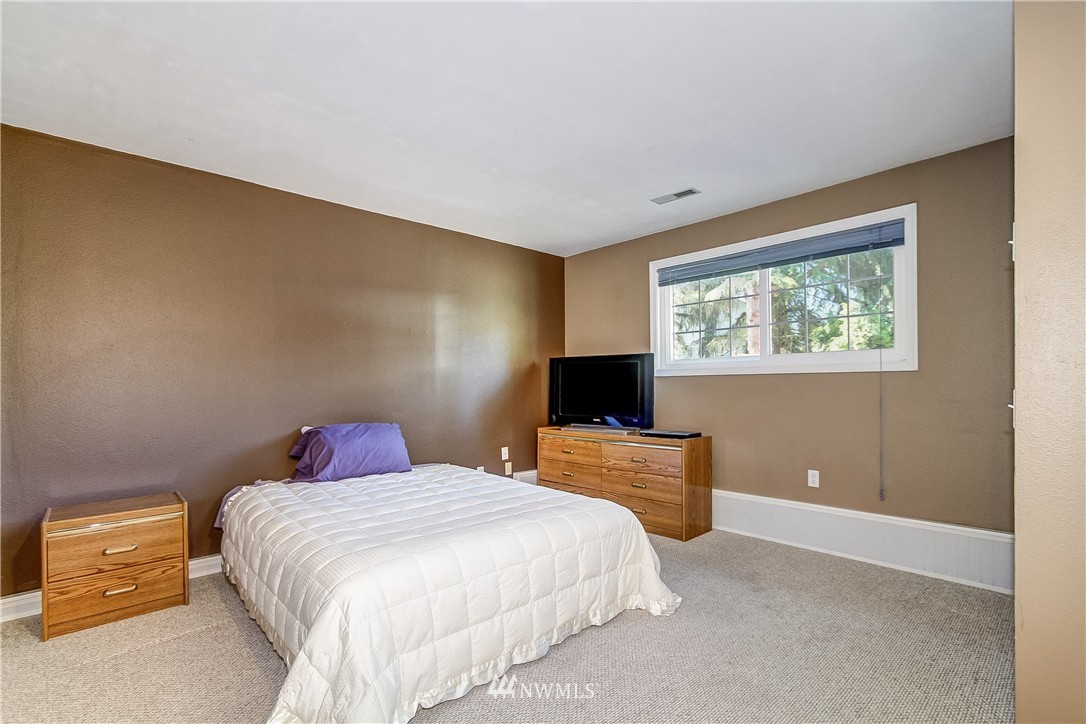 531 213th Place Southwest Bothell, WA 98021 - Photo 15 of 18