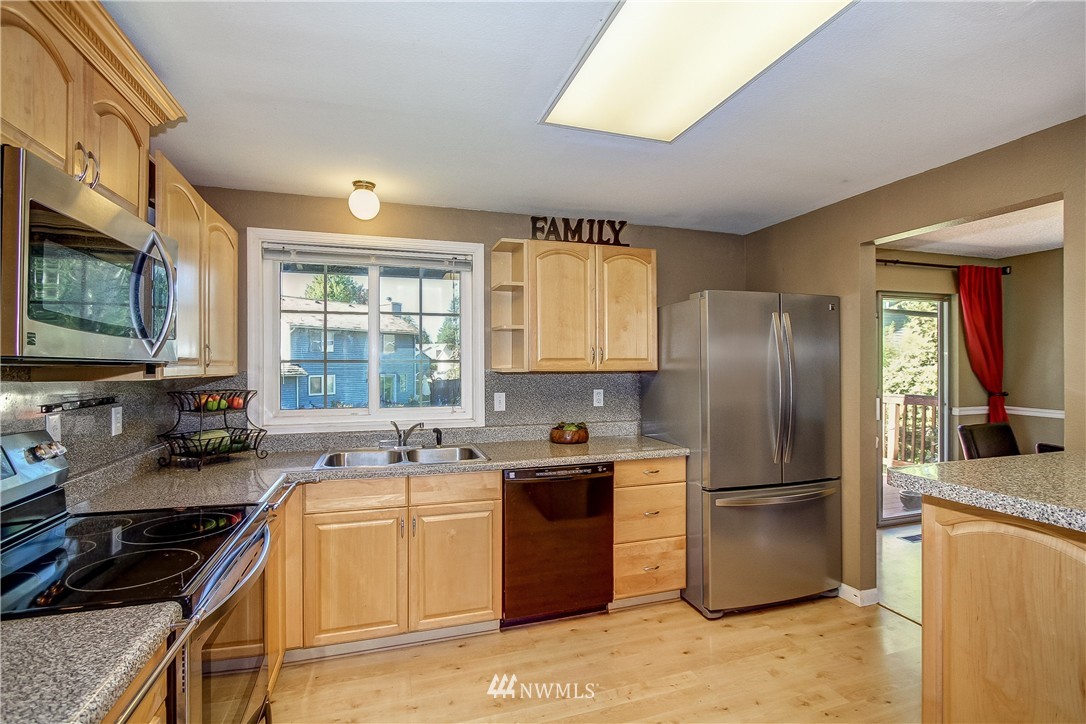 531 213th Place Southwest Bothell, WA 98021 - Photo 6 of 18