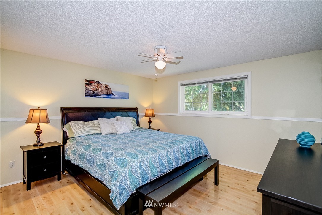 531 213th Place Southwest Bothell, WA 98021 - Photo 8 of 18