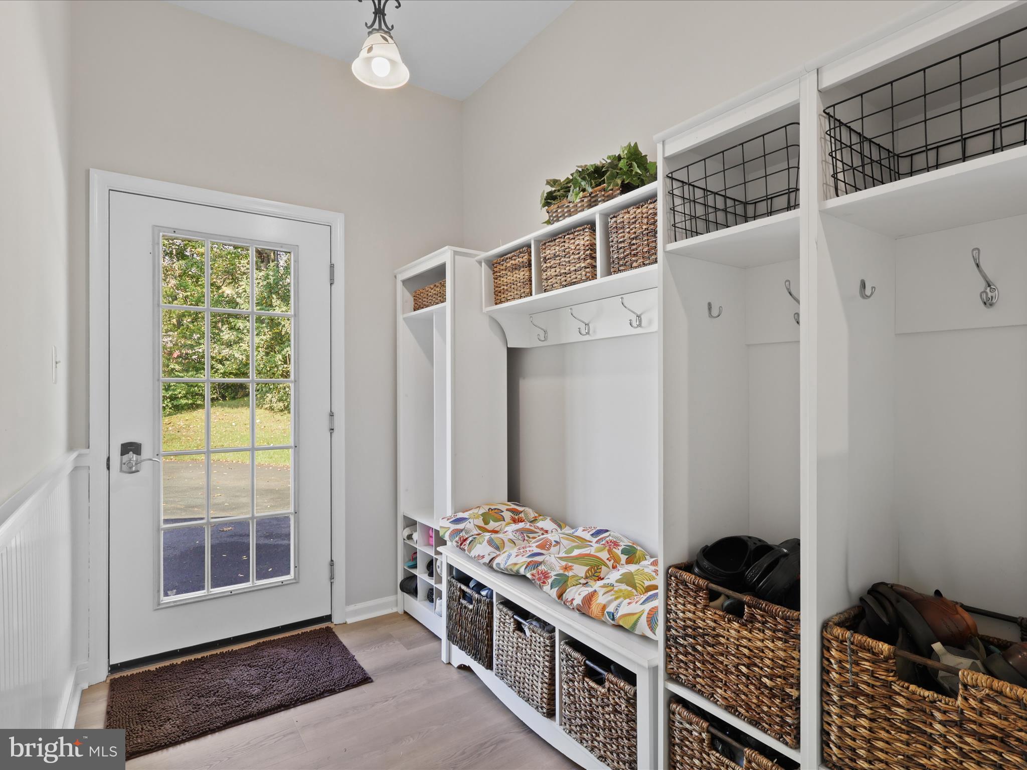 6069 Beverleys Mill Road Broad Run, VA 20137 - Photo 25 of 60 Mud Room