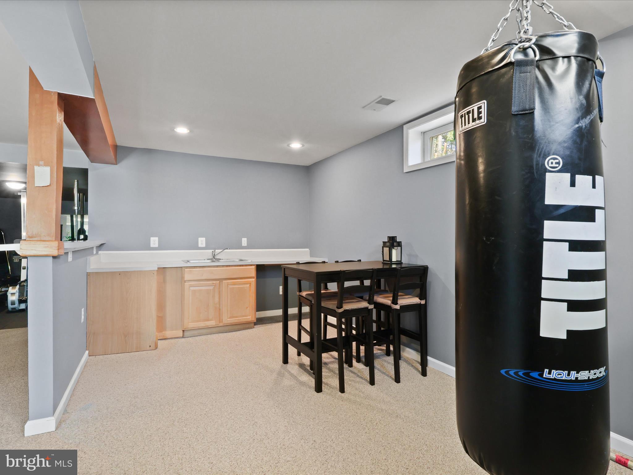 6069 Beverleys Mill Road Broad Run, VA 20137 - Photo 43 of 60 Wet Bar