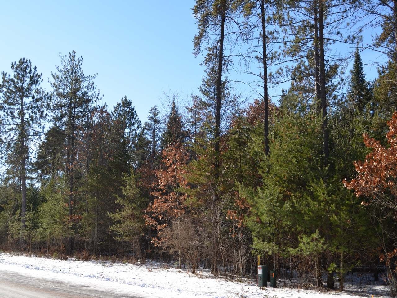 13 Ralph Lane Tomahawk, WI 54487 - Photo 2 of 9 Gallery Image 2