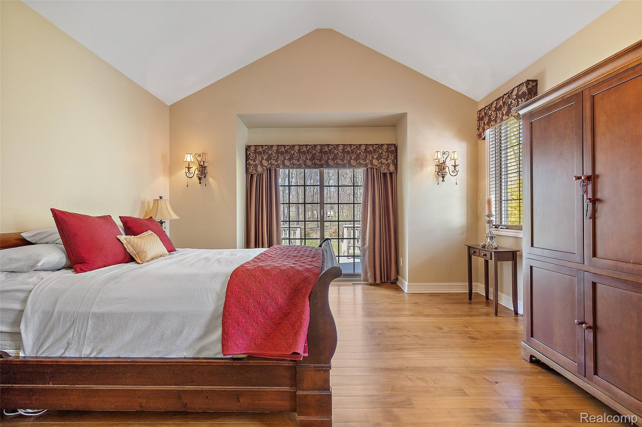 523 Trinway Road Troy, MI 48085 - Photo 20 of 55 523 Trinway-55.jpg