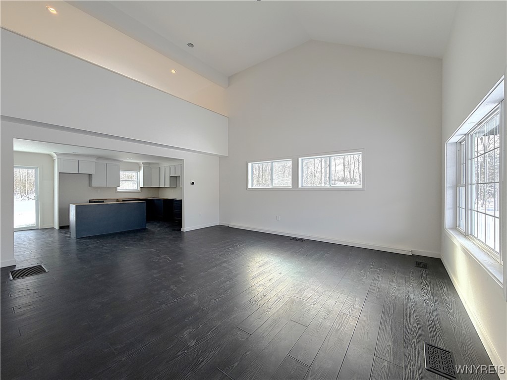 595 Seneca Road Evans, NY 14006 - Photo 3 of 36